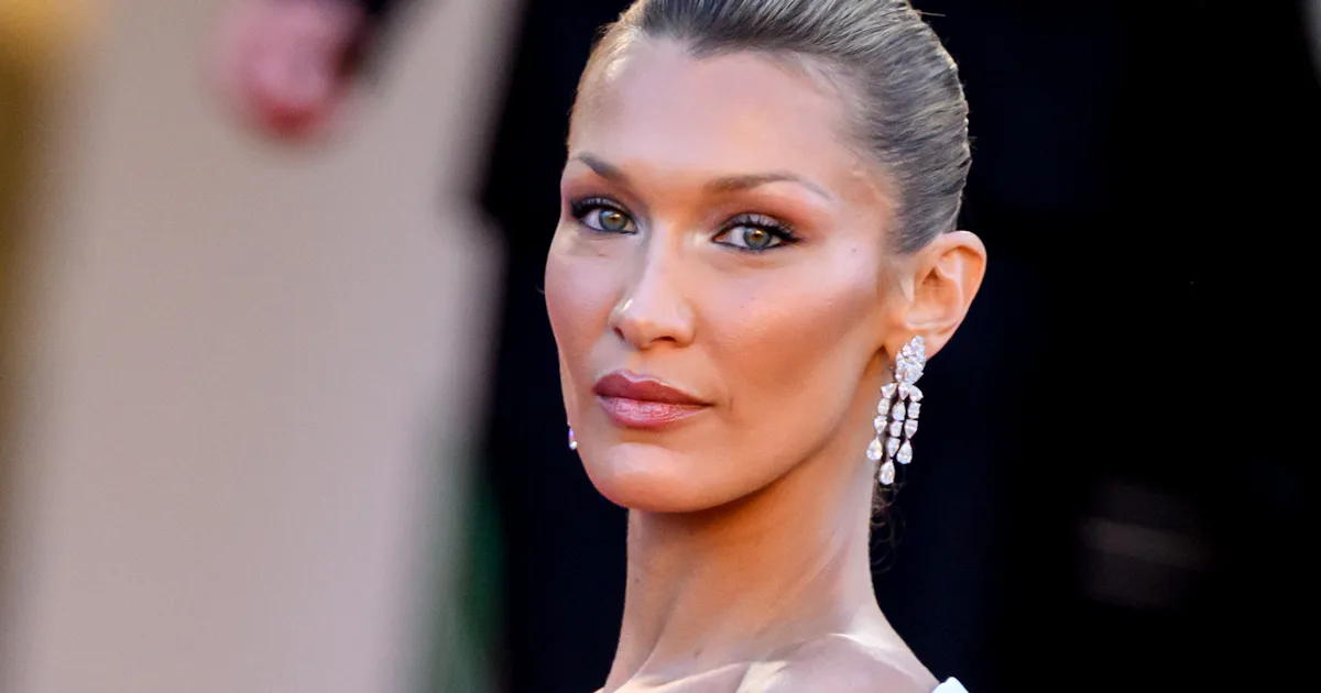 Bella Hadid, Rihanna, & Jennifer Lawrence Took Style Inspo From Their TBR Pile