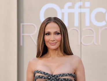 LOS ANGELES, CALIFORNIA - MAY 26: Jennifer Lopez attends the world premiere of Netflix's "Office Rom...