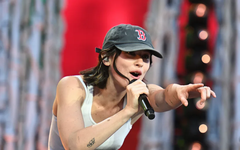 LONDON, ENGLAND - JULY 04: Gracie Abrams joins Noah Kahan on the Great Oak stage during BST Hyde Par...