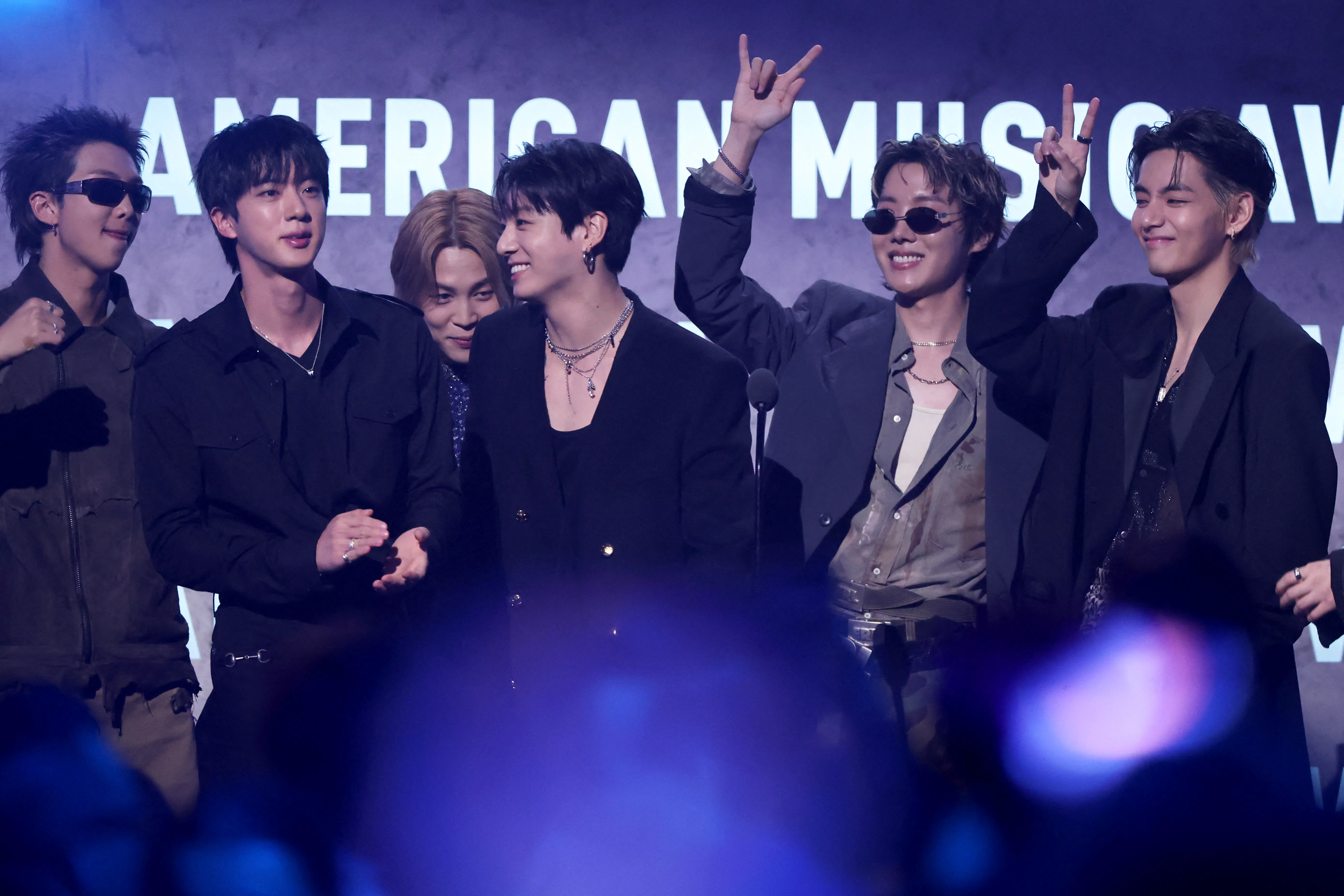 A roundup of every surprise song on BTS' ARIRANG World Tour. 