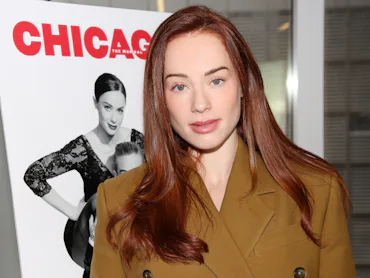 NEW YORK, NEW YORK - APRIL 2: Whitney Leavitt poses at a photo call for "Chicago" on Broadway at Ope...