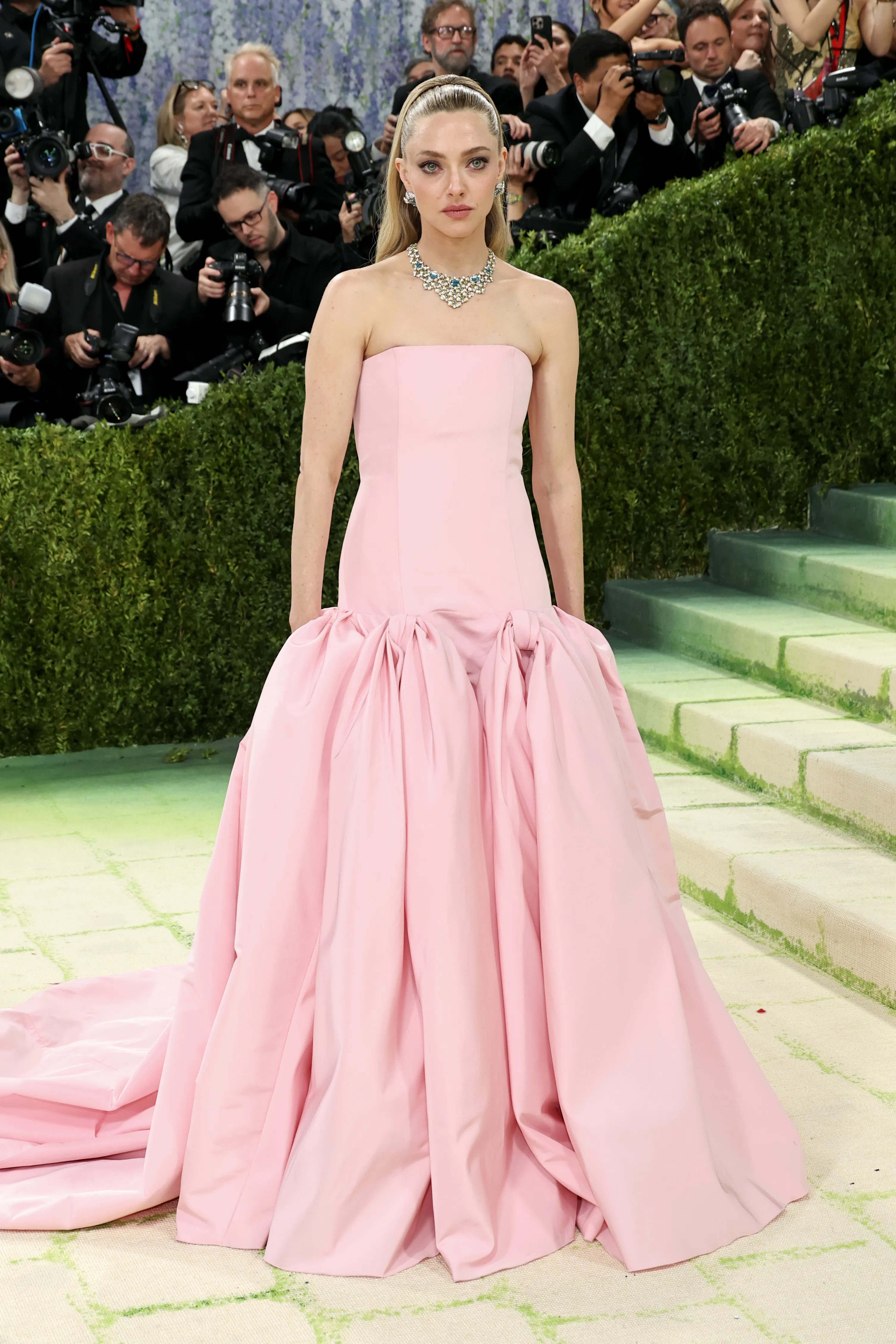 NEW YORK, NEW YORK - MAY 04: Amanda Seyfried attends the 2026 Met Gala celebrating "Costume Art" at ...