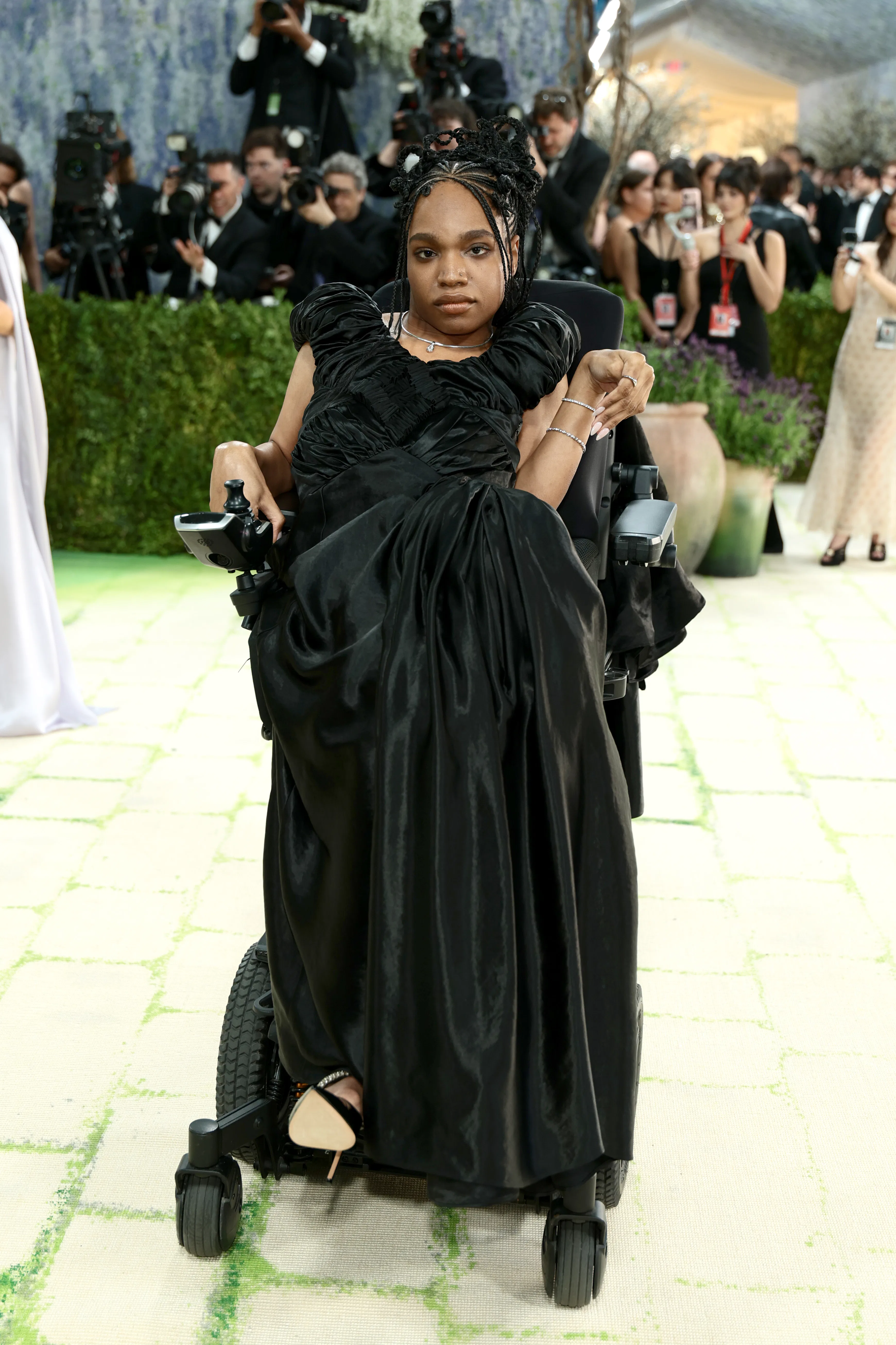 NEW YORK, NEW YORK - MAY 04: Aariana Rose Philip attends the 2026 Met Gala celebrating "Costume Art"...