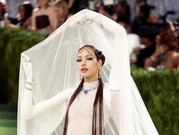NEW YORK, NEW YORK - MAY 04: Lisa attends the 2026 Met Gala celebrating "Costume Art" at the Metropo...