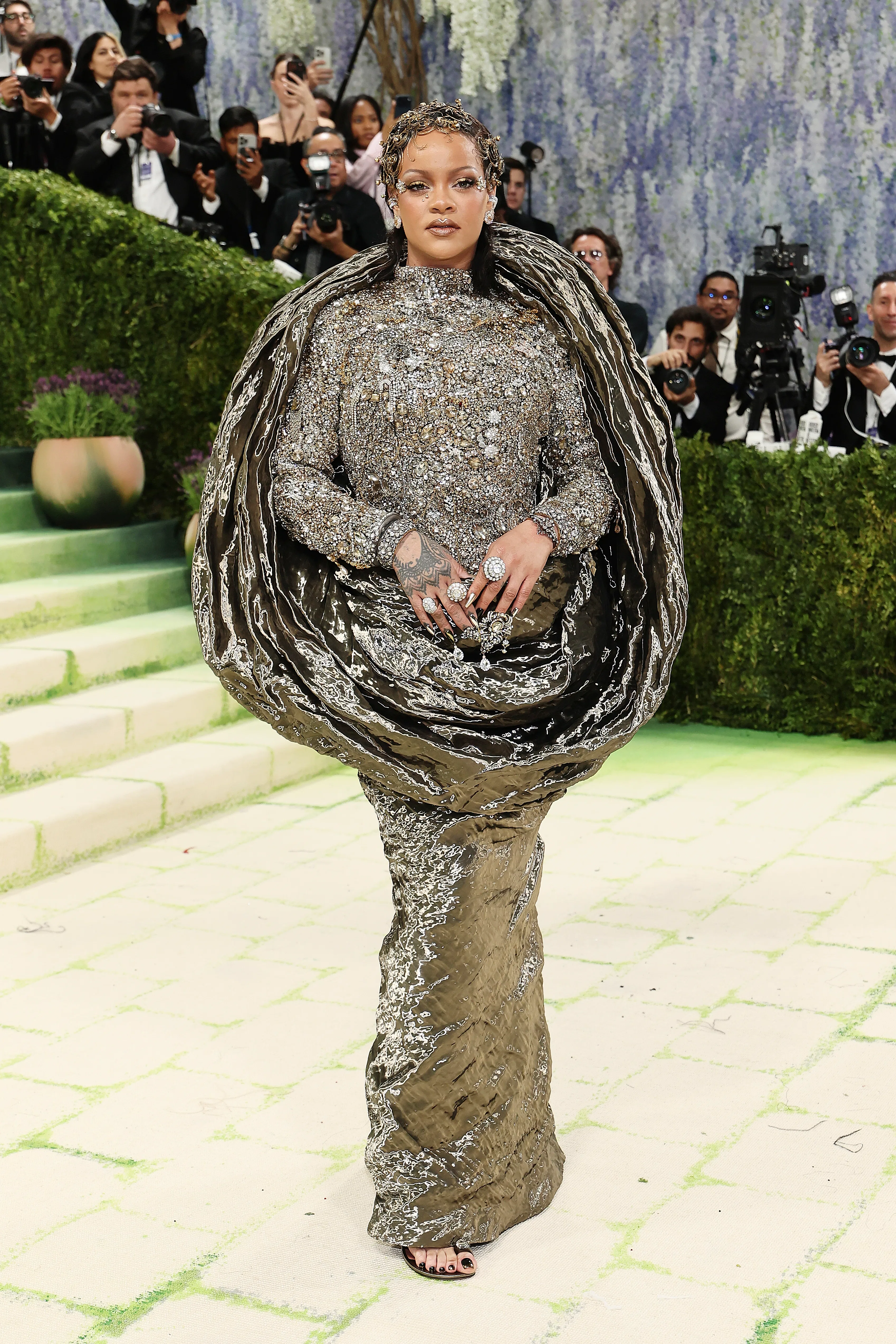 NEW YORK, NEW YORK - MAY 04: Rihanna attends the 2026 Met Gala celebrating "Costume Art" at the Metr...