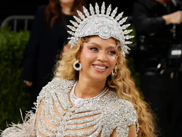 NEW YORK, NEW YORK - MAY 04: Beyoncé attends the 2026 Met Gala celebrating "Costume Art" at Metropol...