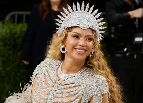 NEW YORK, NEW YORK - MAY 04: Beyoncé attends the 2026 Met Gala celebrating "Costume Art" at Metropol...