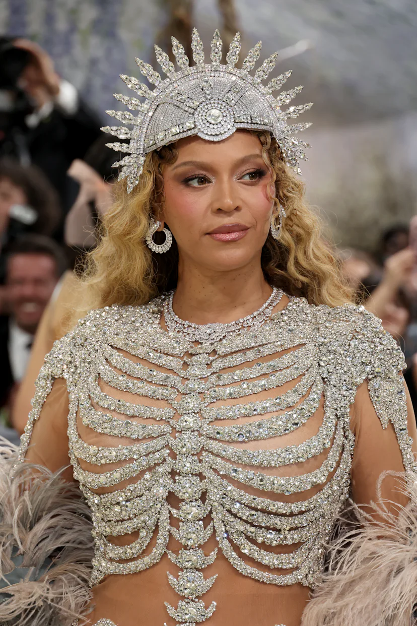 NEW YORK, NEW YORK - MAY 04: Beyoncé attends the 2026 Met Gala celebrating "Costume Art" at the Metr...