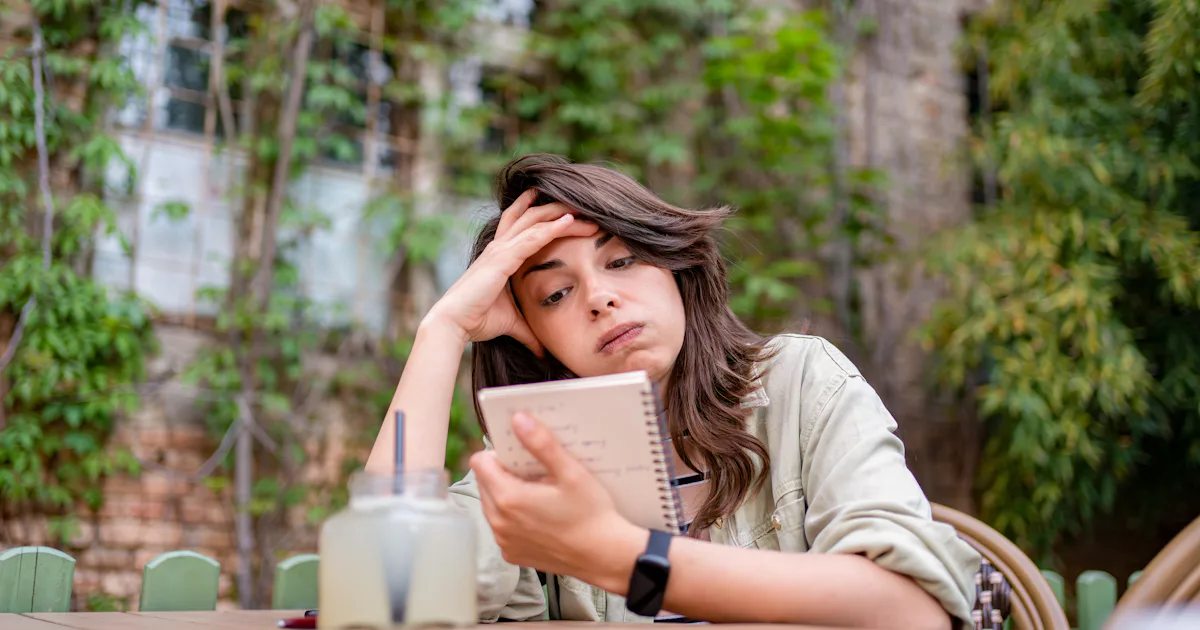The "Broaden & Build" Theory Might Help You Be Happier