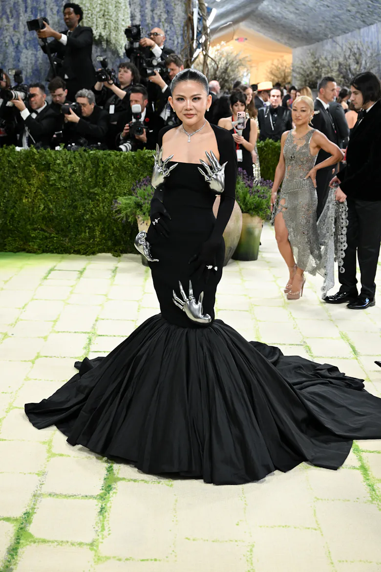 Extra Hands Were The Biggest Trend at the 2026 Met Gala Extra Hands Were The Biggest Trend at the 2026 Met Gala