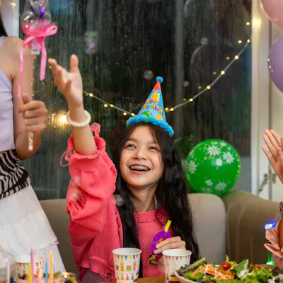 Do Teens Give Each Other Birthday Presents? One Mom’s Story Has Parents Talking