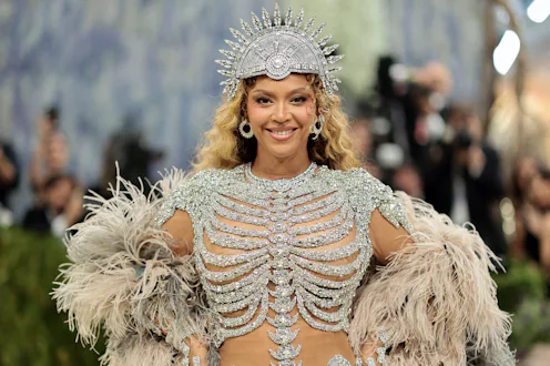 NEW YORK, NEW YORK - MAY 04: Beyoncé attends the 2026 Met Gala celebrating "Costume Art" at the Metr...