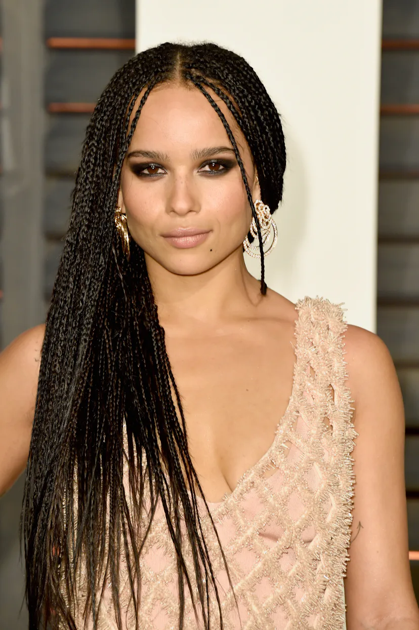 Actress Zoe Kravitz attends the 2015 Vanity Fair Oscar wearing long box braids