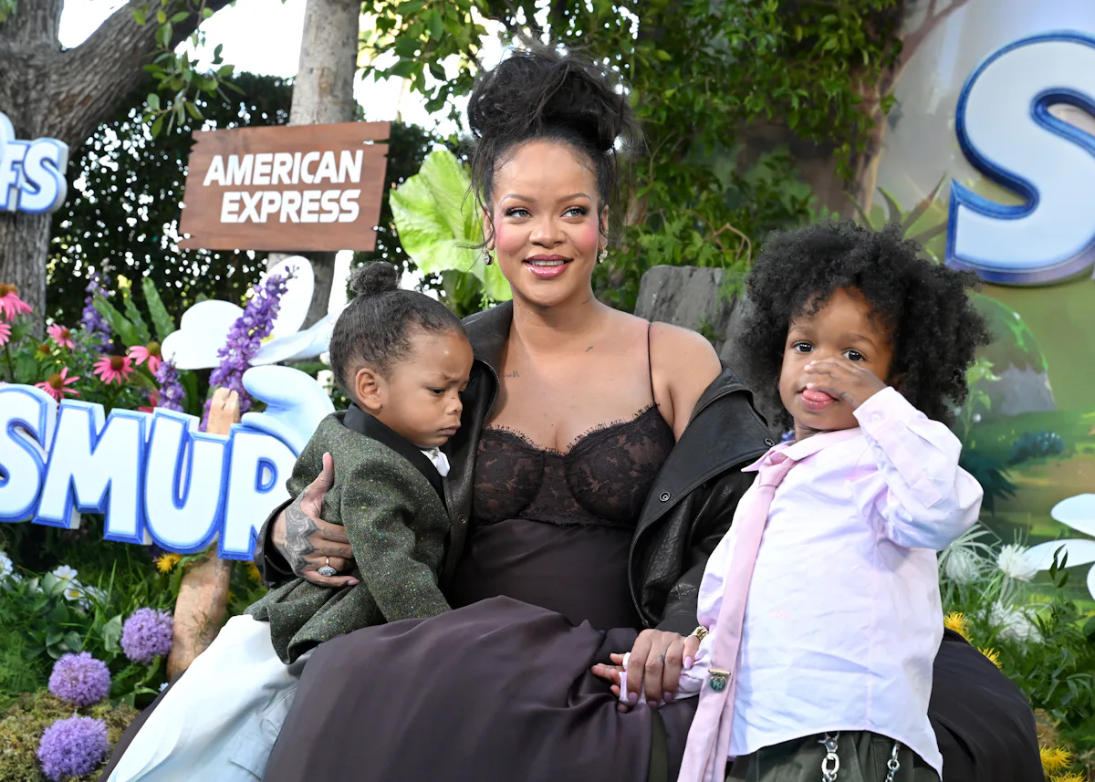 Rihanna Tattoos Her Children's Scribbles On Her Leg