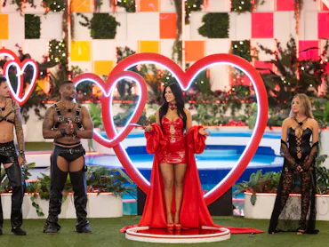 LOVE ISLAND USA -- Episode 709 -- Pictured: (l-r) Jose "Pepe" Garcia-Gonzalez, Ariana Madix, Jalen B...