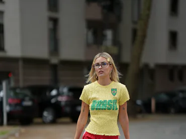 fashionable track shorts