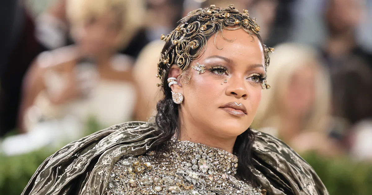 Rihanna Finally Admitted That She Misses Performing