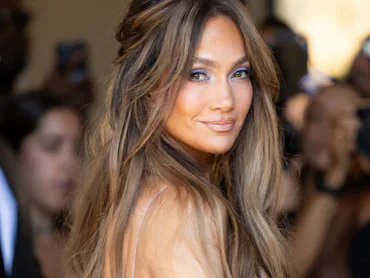 Jennifer Lopez wearing purple eyeshadow