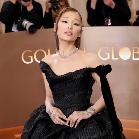 Ariana Grande sparks dating rumors with her ex-boyfriend Ricky Alvarez.