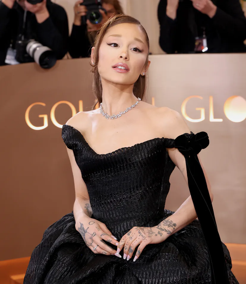 Ariana Grande sparks dating rumors with her ex-boyfriend Ricky Alvarez.