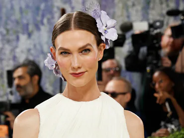 Karlie Kloss explained how she speaks about political differences with sister-in-law Ivanka Trump.