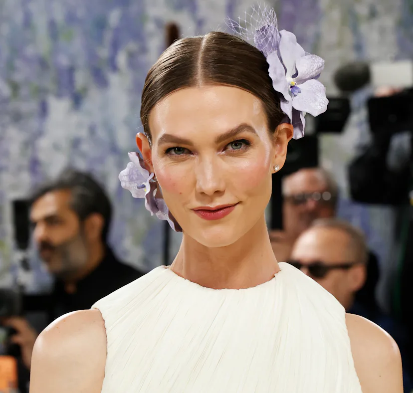Karlie Kloss explained how she speaks about political differences with sister-in-law Ivanka Trump.