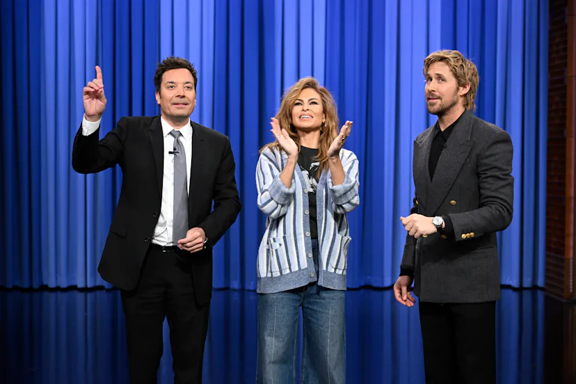 THE TONIGHT SHOW STARRING JIMMY FALLON -- Episode 2261 -- Pictured: (l-r) Host Jimmy Fallon, actress...