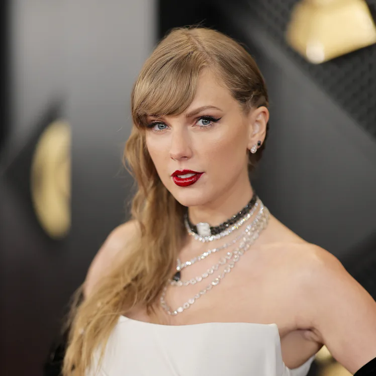 LOS ANGELES, CALIFORNIA - FEBRUARY 04: Taylor Swift attends the 66th GRAMMY Awards at Crypto.com Are...