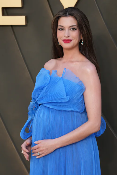 Anne Hathaway The Odyssey outfits