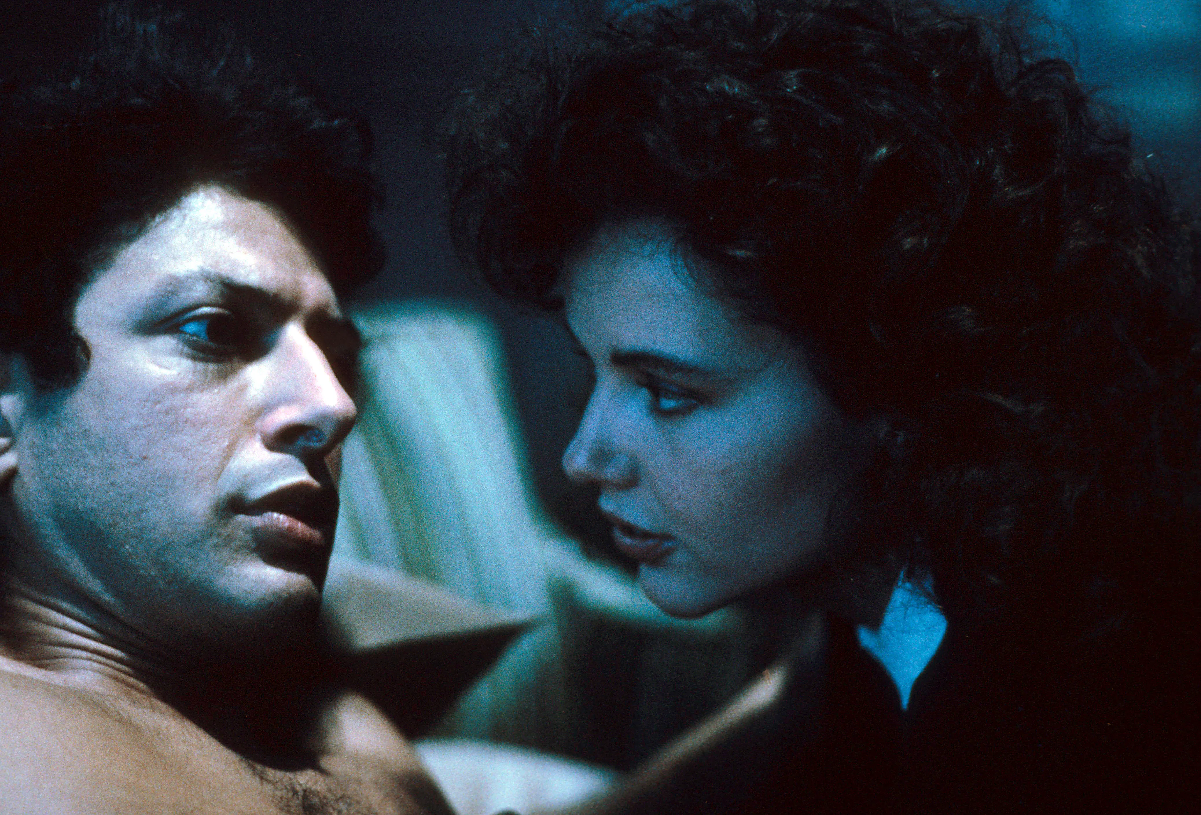 Jeff Goldblum is awaken by Geena Davis in a scene from the film 'The Fly', 1986. (Photo by 20th Cent...