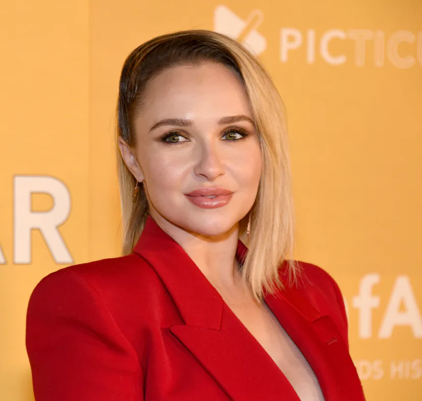 Hayden Panettiere's former co-stars posted tributes to her after her death at age 36.