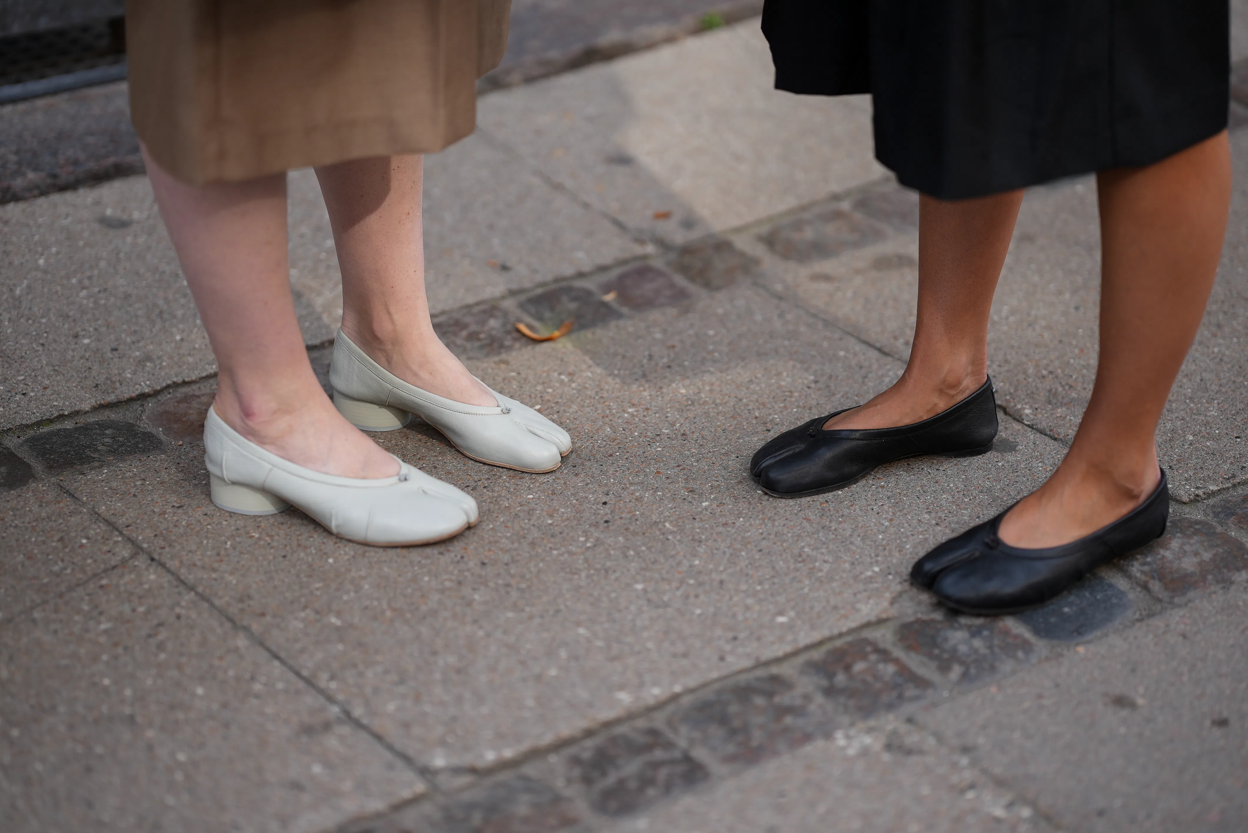 Maison Margiela Tabis street style