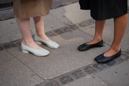 Maison Margiela Tabis street style