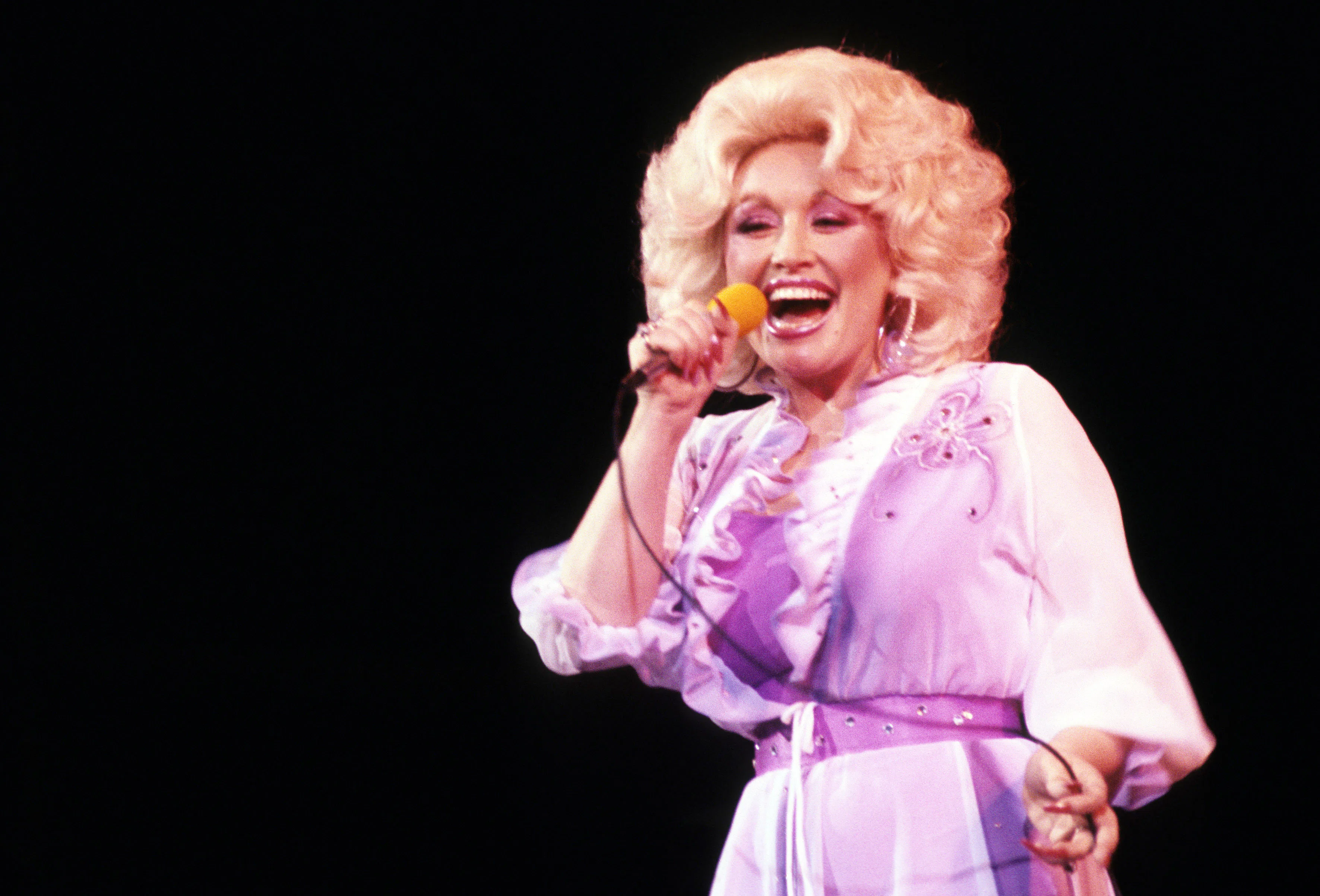 UNITED STATES - JANUARY 01:  Photo of Dolly PARTON  (Photo by Richard E. Aaron/Redferns)