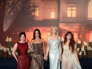 Maisie Williams, Sandra Bullock, Nicole Kidman, and Joey King.