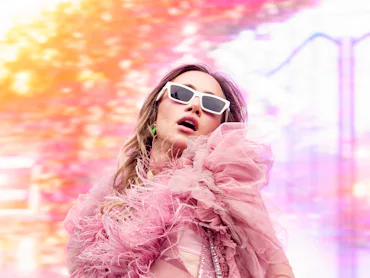 Suki Waterhouse