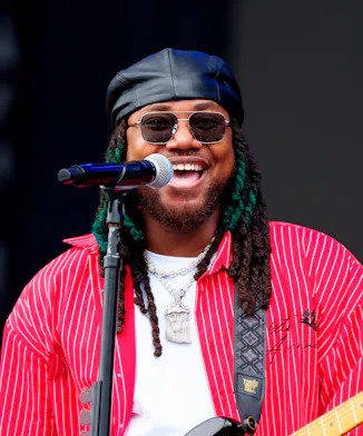 Leon Thomas spoke about his Lollapalooza set, Bruno Mars, and making his next album after 'Mutt's su...