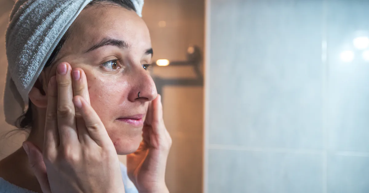 What's The Difference Between Retinol, Retinal, & Retinoid?