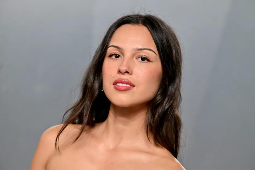 LOS ANGELES, CALIFORNIA - MARCH 15: Olivia Rodrigo attends the 2026 Vanity Fair Oscar Party hosted b...
