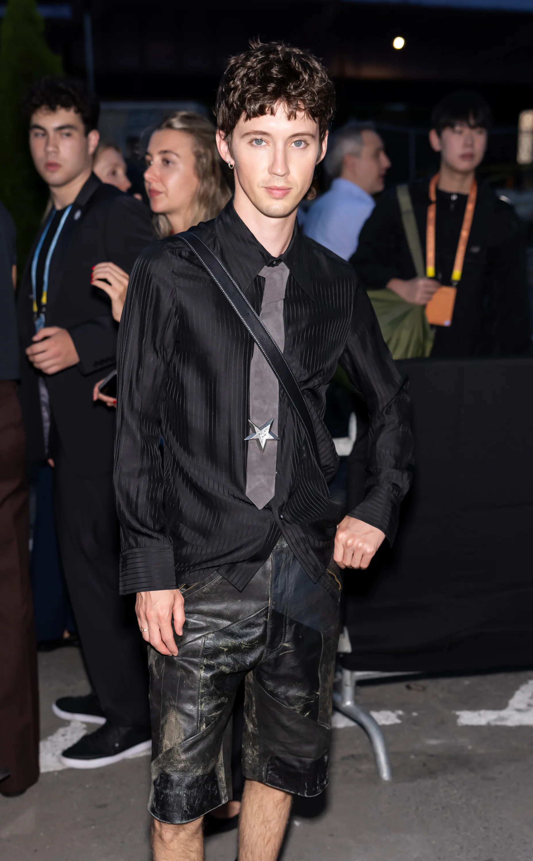 NEW YORK, NEW YORK - SEPTEMBER 09: Troye Sivan attends the Coach Spring/Summer 2027 fashion show dur...