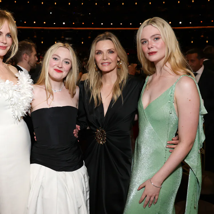 Nicole Kidman, Dakota Fanning, Michelle Pfeiffer, and Elle Fanning.