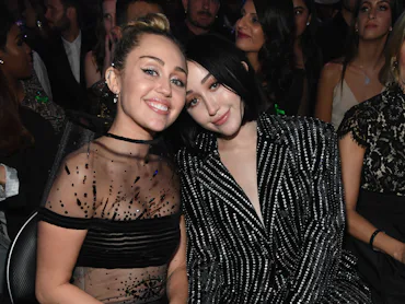 LOS ANGELES, CA - FEBRUARY 10: Miley Cyrus (L) and Noah Cyrus pose during the 61st Annual GRAMMY Aw...