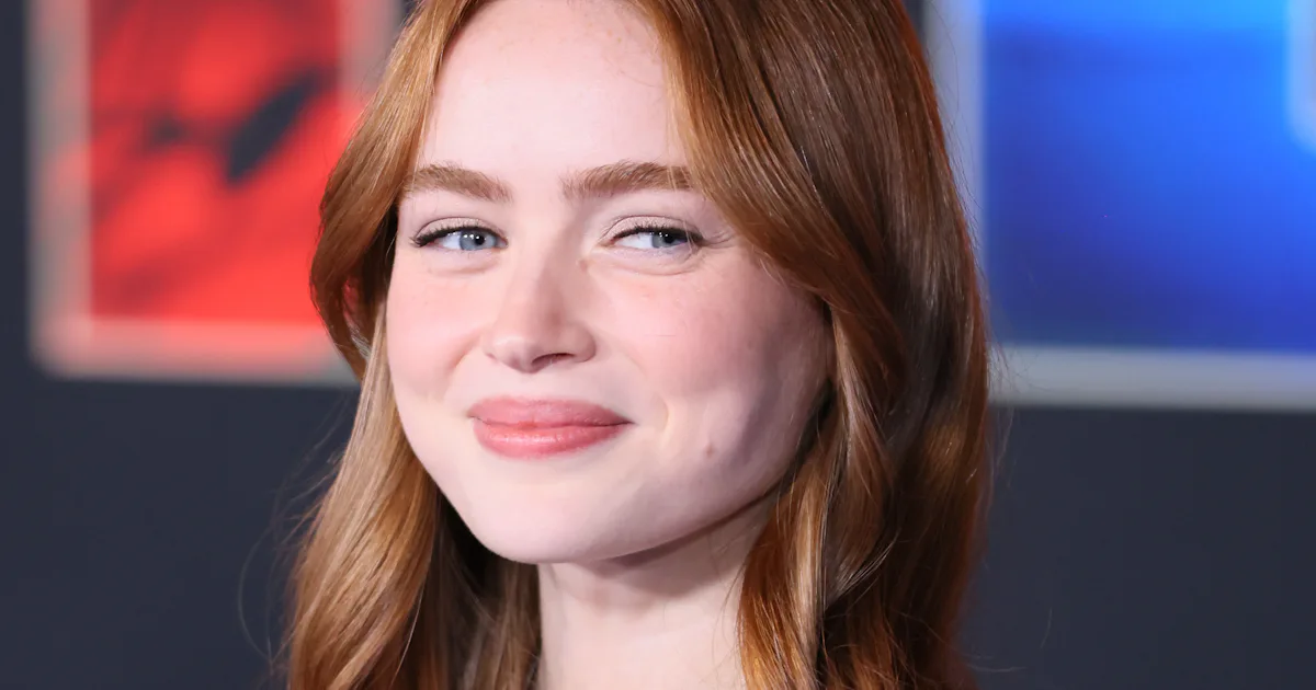 Sadie Sink's Knotted Low Ponytail Is Peak Effortless Chic