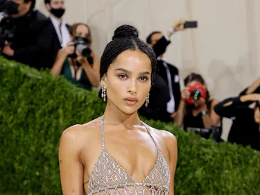 NEW YORK, NEW YORK - SEPTEMBER 13: Zoë Kravitz attends The 2021 Met Gala Celebrating In America: A L...