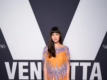 LONDON, ENGLAND - SEPTEMBER 24: Dakota Johnson attends The Vendetta Motel | Valentino Beauty Vendett...