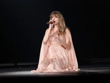 Taylor Swift's "Babylon" lyrics include an 'Evermore' Easter egg.