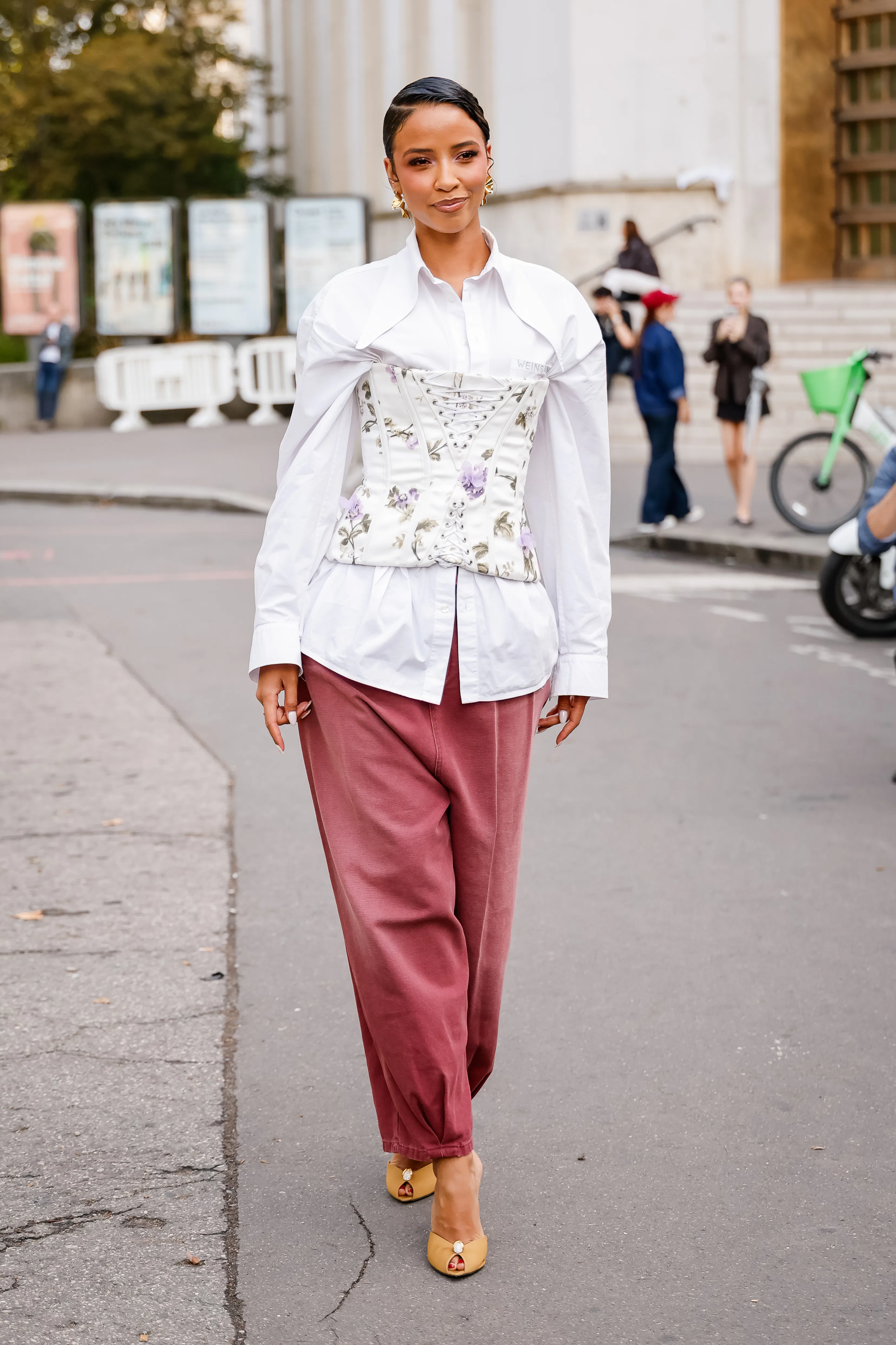 Paris Fashion Week street style