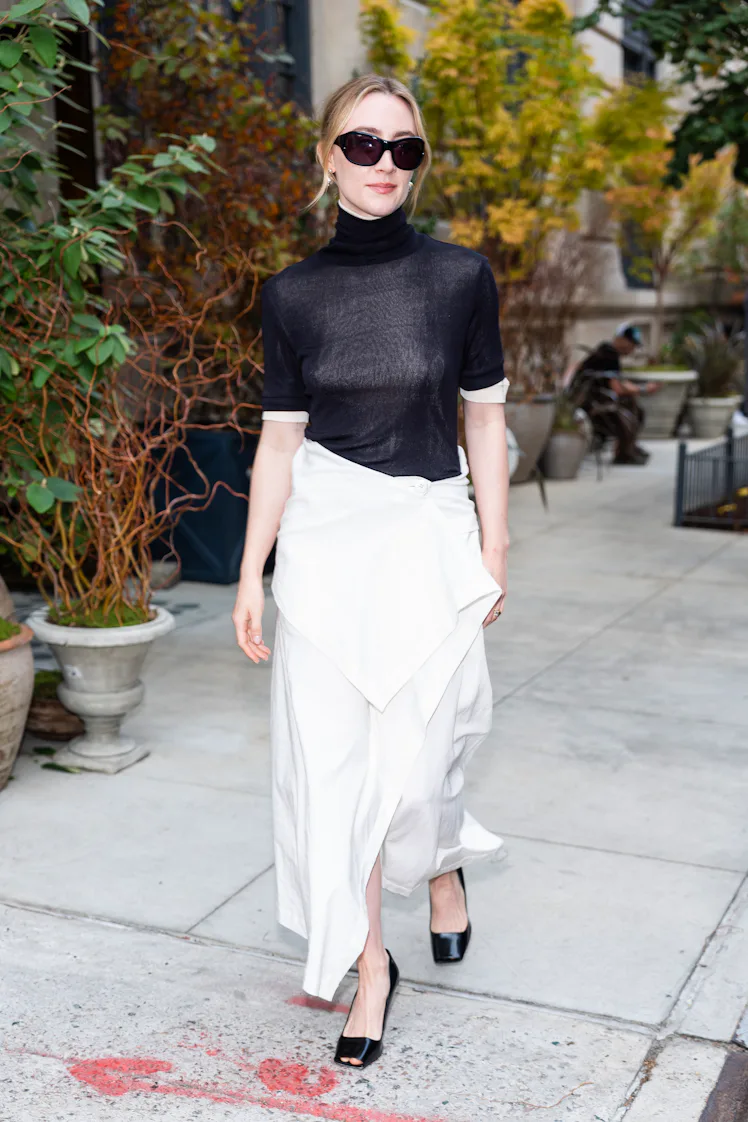 NEW YORK, NEW YORK - NOVEMBER 07: Saoirse Ronan is seen on the Lower East Side on November 07, 2024 ...