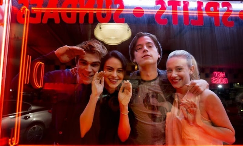 Recap Riverdale Season 1 Because The Small Town Drama Will Get Even Nastier In Season 2