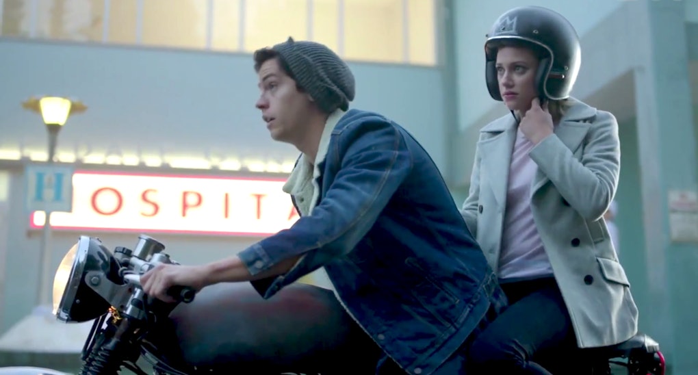 Best Bughead ‘riverdale Moments From The Season 2 Premiere That Will Warm Your Heart